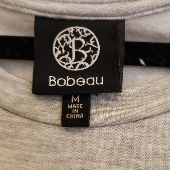 Bobeau Loose Grey Blouse with Faux Tailored Layer - Picture 4 of 5